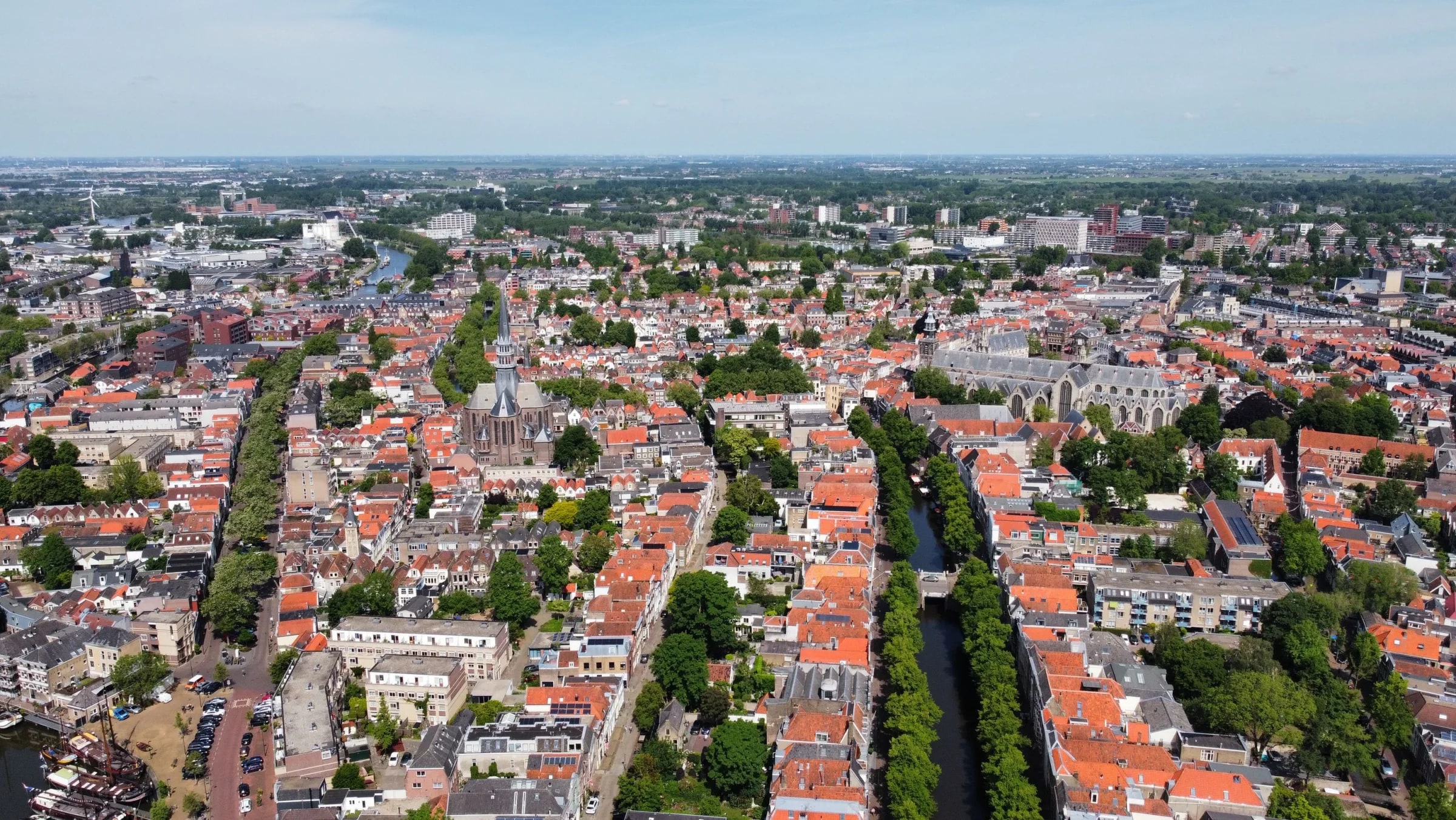 Luchtfoto van de historische binnenstad van Gouda